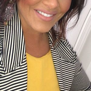 Meet your Posher, Leslie